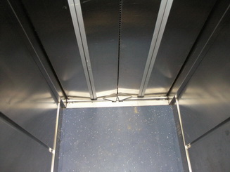 Automatick busov kabnov dvere - pohad a prah zavretch dver